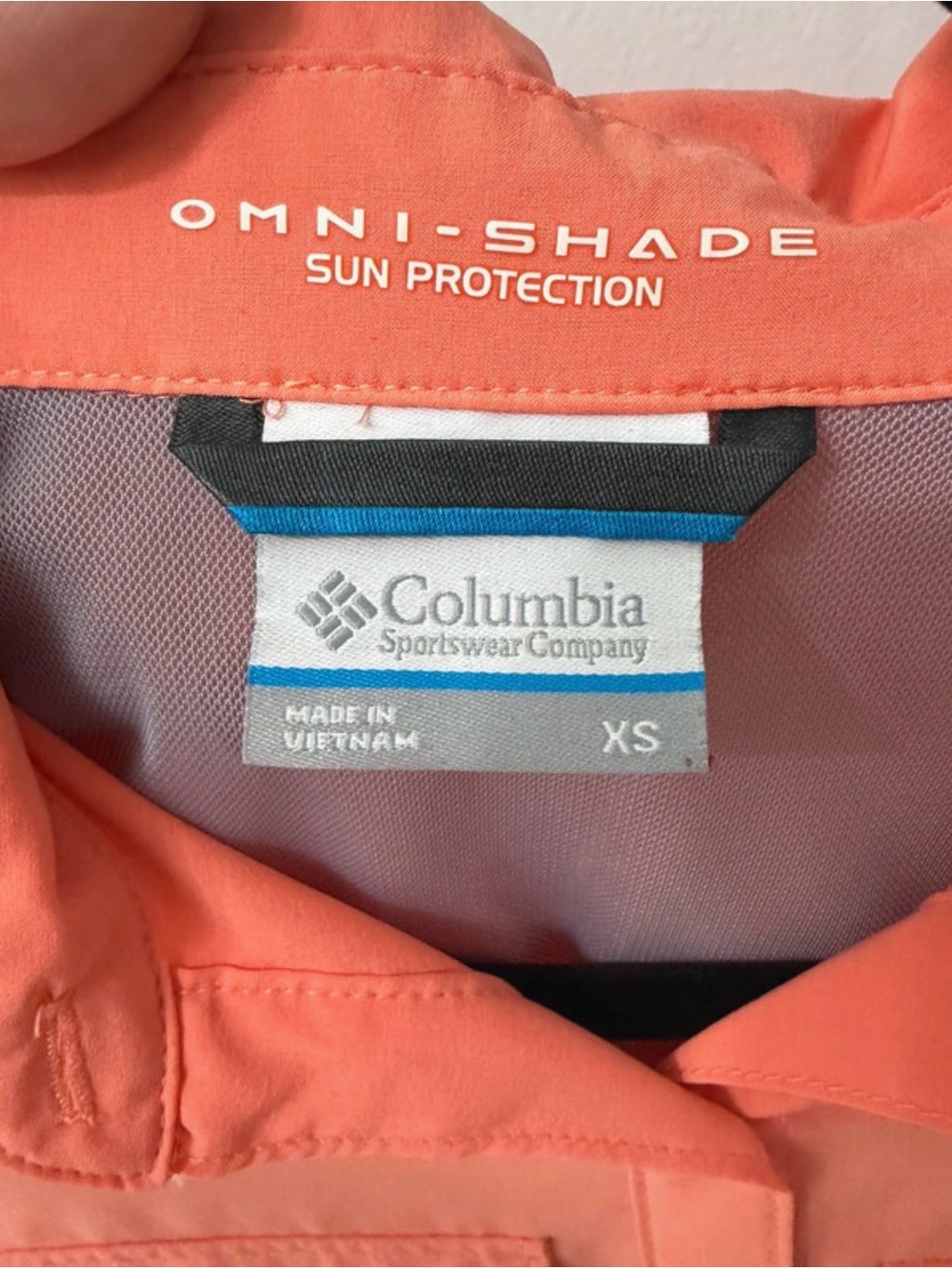 Columbia Omni-Shade Men's Shorts in Coral